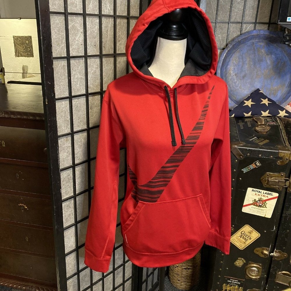- Nike Thermal Fit Red Pull Over Hoodie Sweatshirt